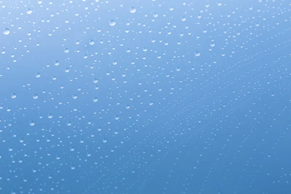 水滴露水下降影响纳米效应 lotuseffekt 蓝色浸渍排斥雨偏转器 — 图库照片