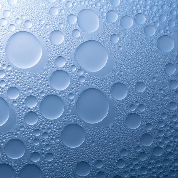水滴串珠纳米效应沙头角 lotuseffekt 蓝色封口机排斥雨偏转器 — 图库照片