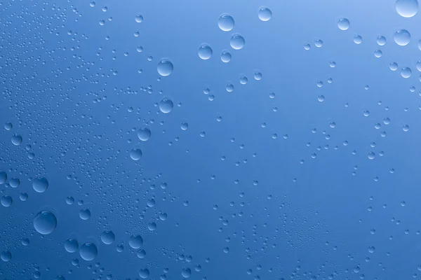 Gouttes d'eau perles nano effet tau lotuseffekt scellant bleu repousse déflecteur de pluie — Photo