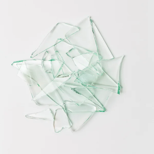 Glas heap Glasbreuksensor glas spleet schade verzekering splinter gebroken scherven diefstal inbreker ongeval — Stockfoto