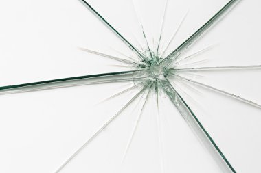 glassbreak cam çatlak kırık parçaları hırsızlığı hırsız kaza hasar sigortası splinter