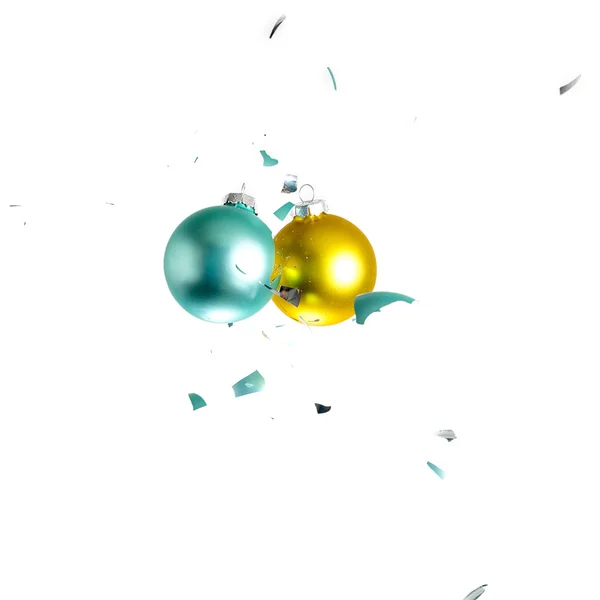 Boże Narodzenie piłka choinkę złoto żółty niebieski zielony ornament ozdoba wpływ wybuch wstrząśnie — Zdjęcie stockowe