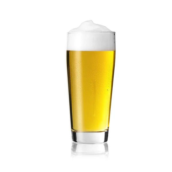 Bier glazen beker drip willi tau bier schuim schuim kroon gouden pils alcohol brouwerij gastro geïsoleerd — Stockfoto