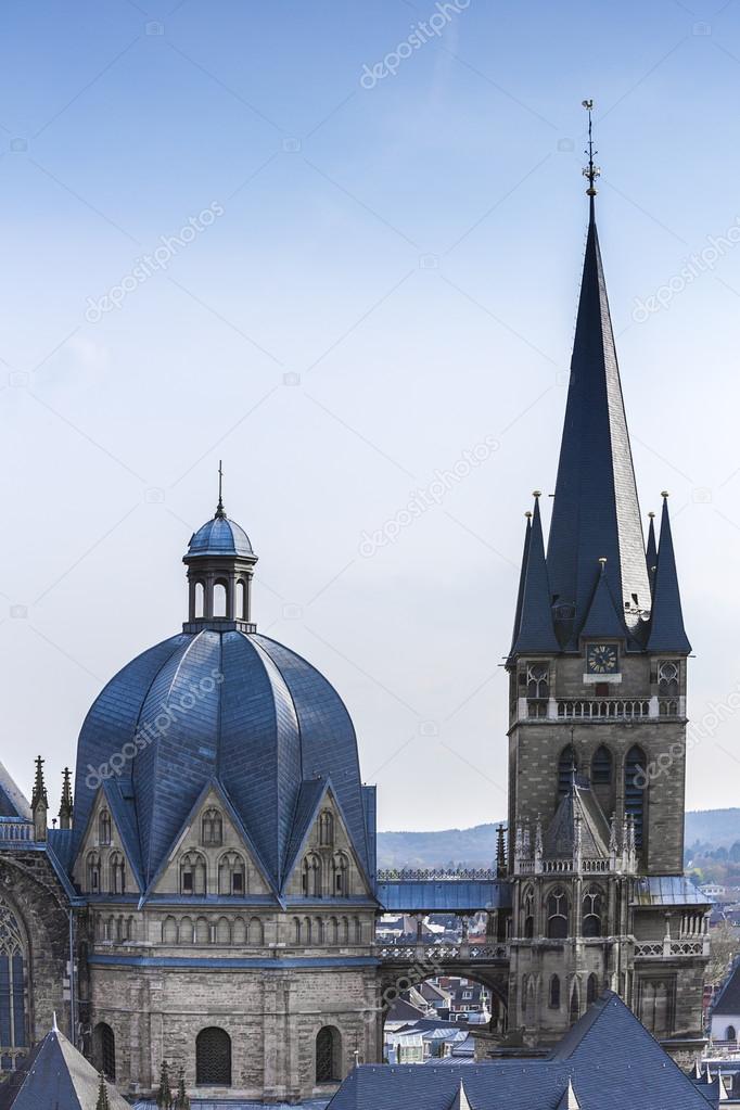 Aachen Aachener Dom Aix-la-Chapelle UNESCO-Welterbe Kaiserdom kaiser sehenswürdigkeit gotik kirche