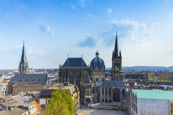 St. foillan aachen bucak bucak kilise kilise kilise anıt aziz foillan Gotik Kilisesi — Stok fotoğraf