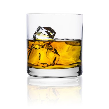 buz cam izole levha bourbon viski İskoçya alkollü ruhuna kayalar tennessee