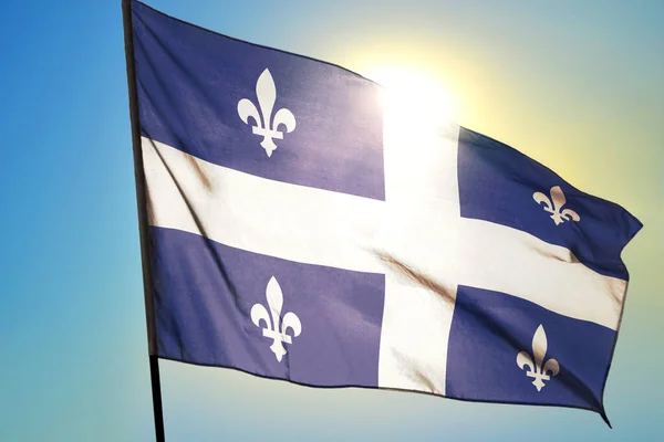 Quebec Provinsi Kanada Bendera Melambaikan Pada Angin Depan Matahari — Stok Foto