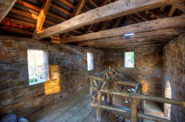 Eski değirmen ikinci kat.