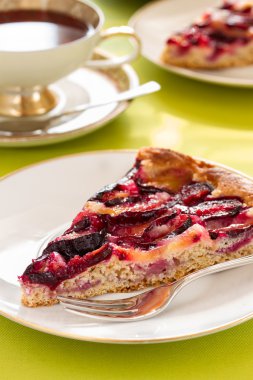 lezzetli kuru üzümlü kek