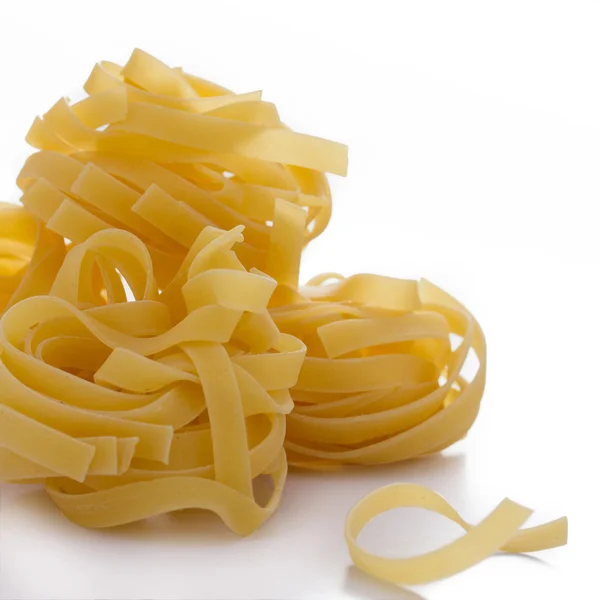 Nido de fettuccine de pasta italiana —  Fotos de Stock
