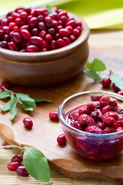 cornel meyveler ile reçel