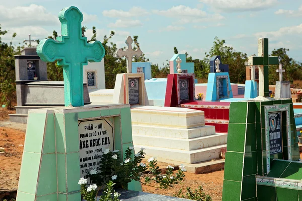 Cementerio vietnamita —  Fotos de Stock