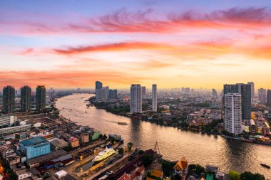 Bangkok Cityscape, iş bölgesi ile yüksek bina gündoğumu zaman, Bangkok, Tayland