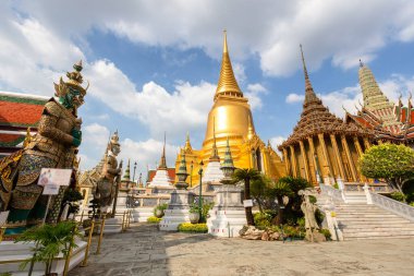 Zümrüt Buddha Tapınağı veya Wat Phra Kaew Tapınağı, Bangkok, Tayland