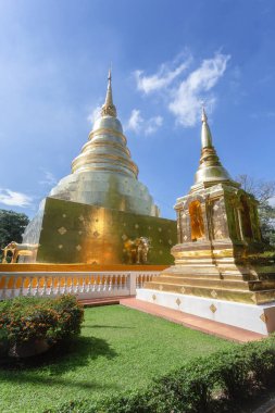 Wat Phra Singh, Tayland 'ın Chiang Mai şehrinde eski ve güzel bir tapınak.