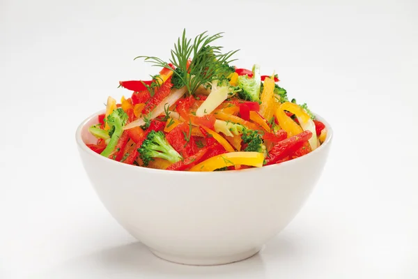 Kleurrijke plantaardige salade — Stockfoto