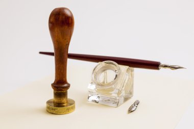 kalem ve mürekkep eski yazı gereçleri damga