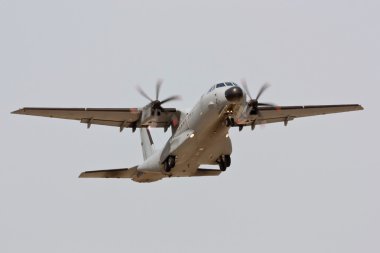 Monte real, Portekiz-Nisan 7: eads casa c-295 Portekizli kalkıyor. gerçek tezcan nato egzersiz temel n.5 monte real adlı katılan, fap ve NATO'nun entegre Nisan tarihinde 7,2011 içinde monte real, Portekiz 