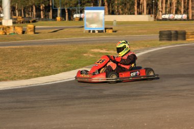 Git karts yarışı