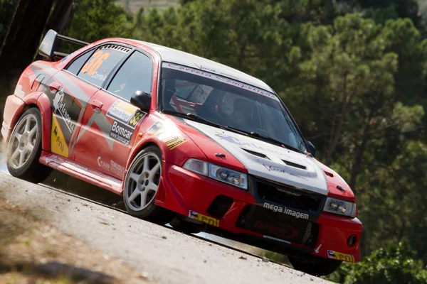 POMBAL, PORTUGAL - 22 SEPTEMBRIE: Paulo Correia conduce un Mitsubishi Lancer EVO VI în timpul Raliului Centro de Portugal 2012, în Pombal, Portugalia, pe 22 septembrie 2012 . — Fotografie, imagine de stoc