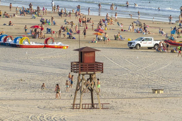 Valdelagrana Beach Cadiz Spagna Settembre 2017 Bagnini Che Arrivano Auto — Foto Stock