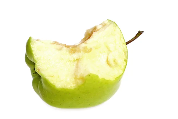 Gebissener grüner Apfel isoliert auf weißem Hintergrund — Stockfoto