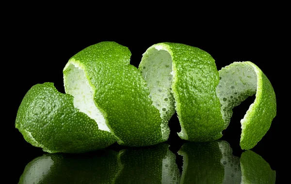 Friss Zöld Lime Fekete Háttérrel Citrusfélék — Stock Fotó