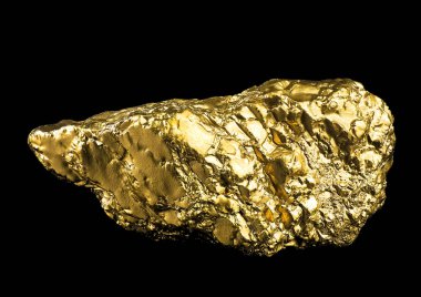 Siyah arka planda büyük altın külçeler. Altın madenini kapatın..