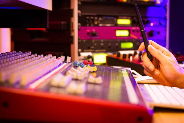 Close Male Sound Engineer Hands Concentrating Recording Front Audio Mixing — Foto Stock