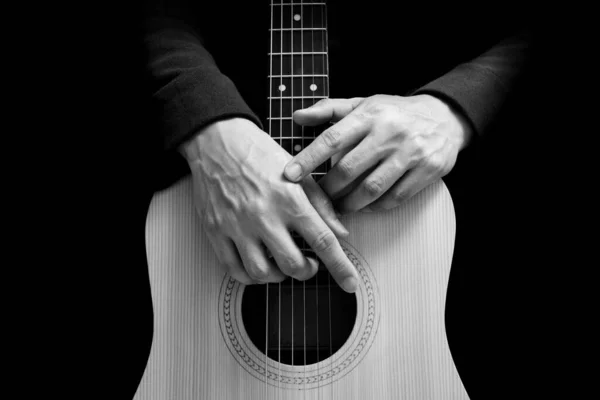 Black White Male Guitarist Hands Acoustic Guitar Body Isolated Black — ストック写真