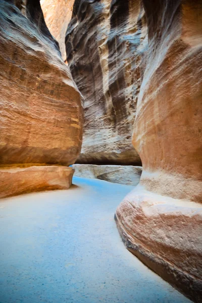 Ущелини в Petra — стокове фото