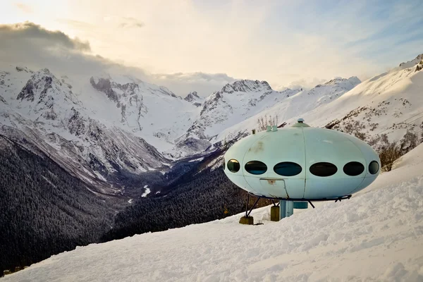 UFO in mountains — Stock Photo, Image