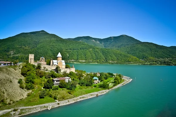 göle tapınağa