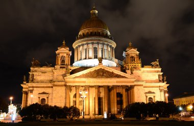 St. petersburg. gece isakievskiy Katedrali.