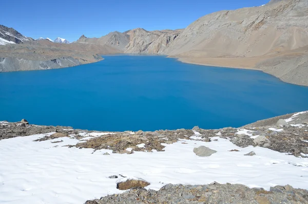 Тили? io гірське озеро в Непалі, 4920 футів над рівнем моря. — стокове фото