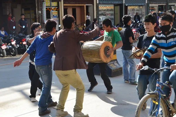 Nepal, Kathmandu, young celebrating the new year. — Stock Photo, Image