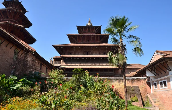 Nepal, patan, trädgården i den kungliga slotten — Stockfoto