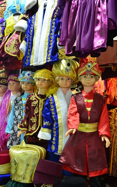 Istambul, a roupa nacional vendida no Bazar Egípcio — Fotografia de Stock