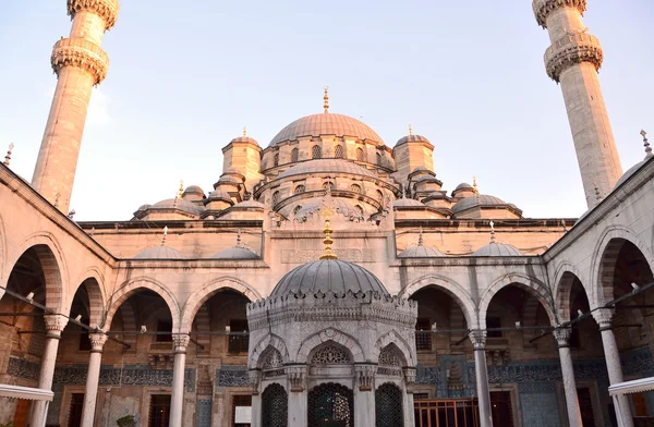 Istanbul, yeni-Moschee. — Stockfoto