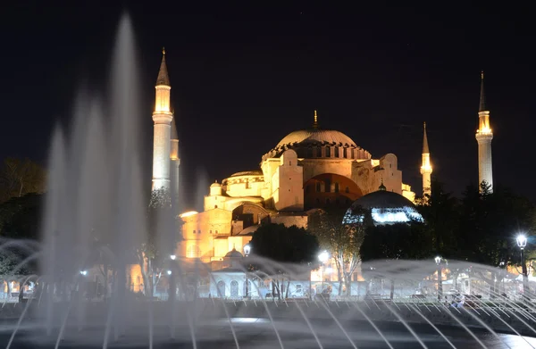 Istanbul, aya sofya museum på natten. — Stockfoto