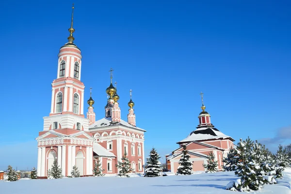 A igreja de Mihail Arhangel e a igreja de Frol e Lavr em Suzdal. Anel de ouro da Rússia . — Fotografia de Stock