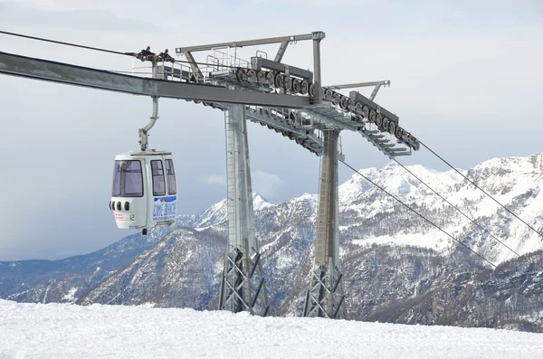 Itália, Valtournenche estação de esqui . — Fotografia de Stock