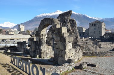 İtalya, Aosta, Roma? Tiyatro.