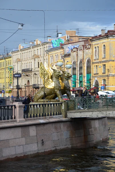 St. petersburg. most bankovskiy. — Zdjęcie stockowe