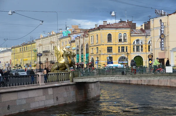 Санкт-Петербург. Банковский мост . — стоковое фото