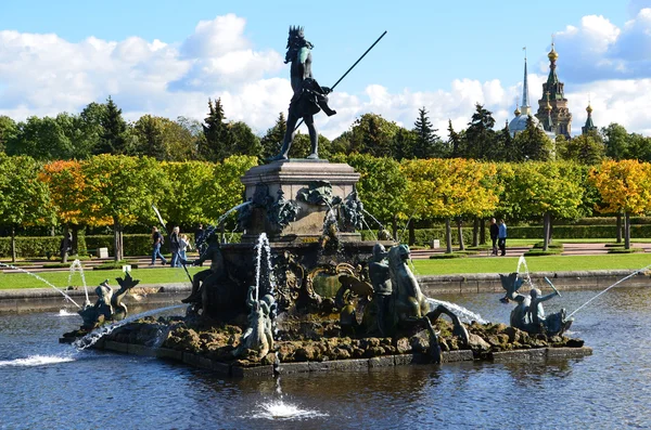 St.Peterburg,fountains of Petergof. — Stock Photo, Image