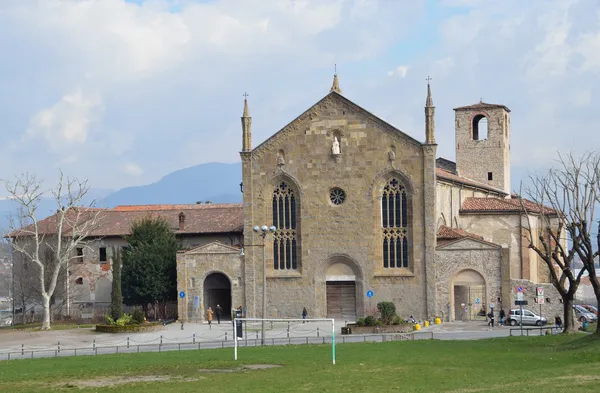 Olaszország, bergamo, Kapitányné Irénke pozzo bianko-templom. — Stock Fotó