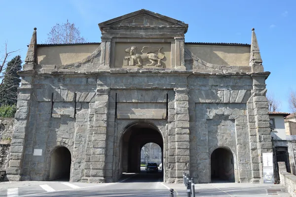 İtalya, bergamo şehir kapısı. — Stok fotoğraf