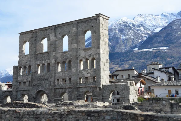 Italien, aosta, romaо theater. — Stockfoto