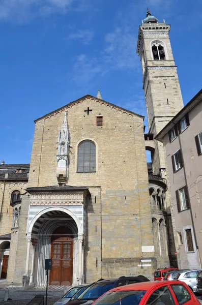 Одна из церквей Бергамо . — стоковое фото